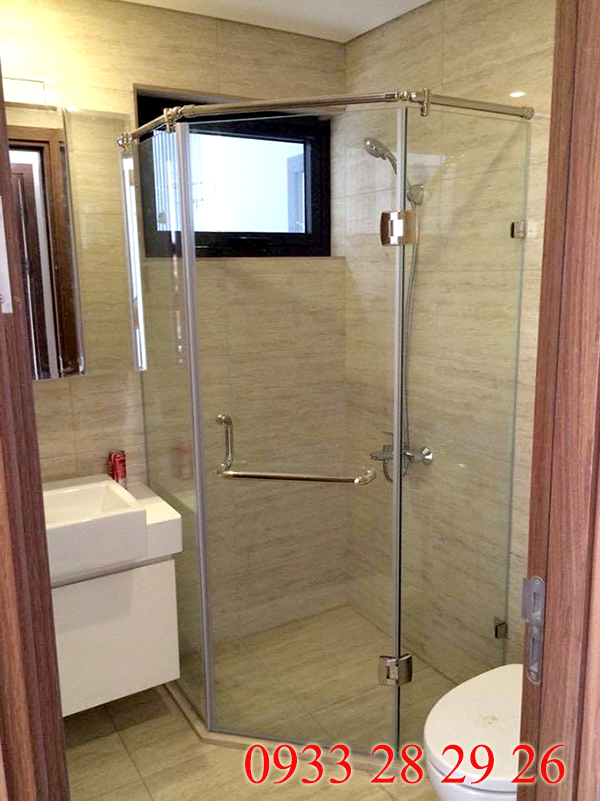 Phòng tắm kính nên chọn loại kính cường lực 8mm, 10mm hay 12mm?